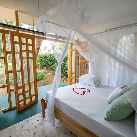 Mkoani Homestay Моши Экстерьер фото