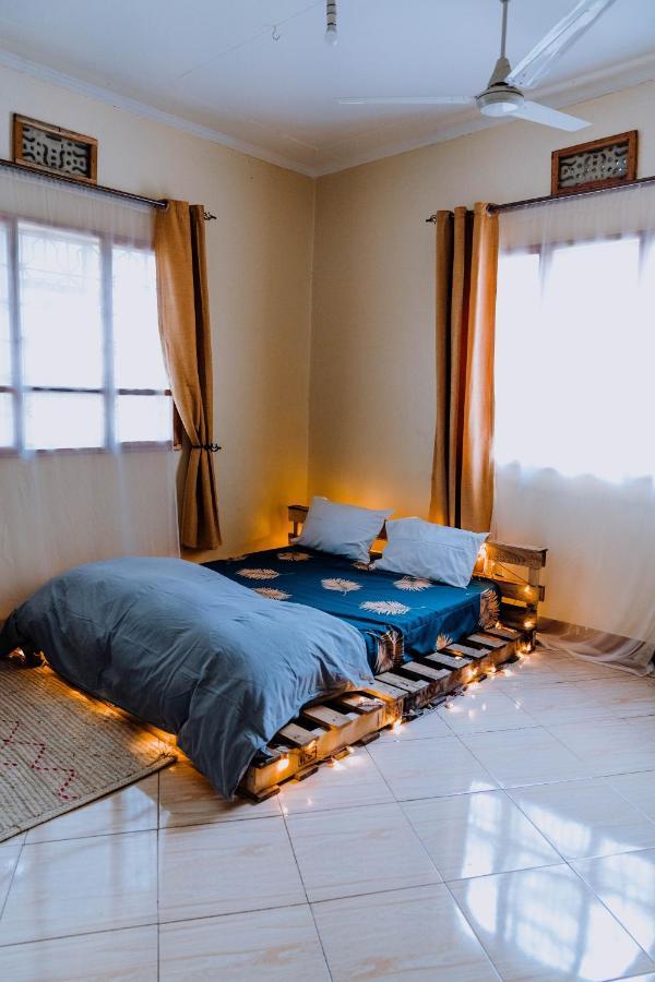 Mkoani Homestay Моши Экстерьер фото