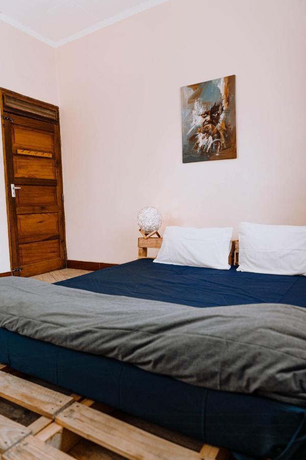 Mkoani Homestay Моши Экстерьер фото