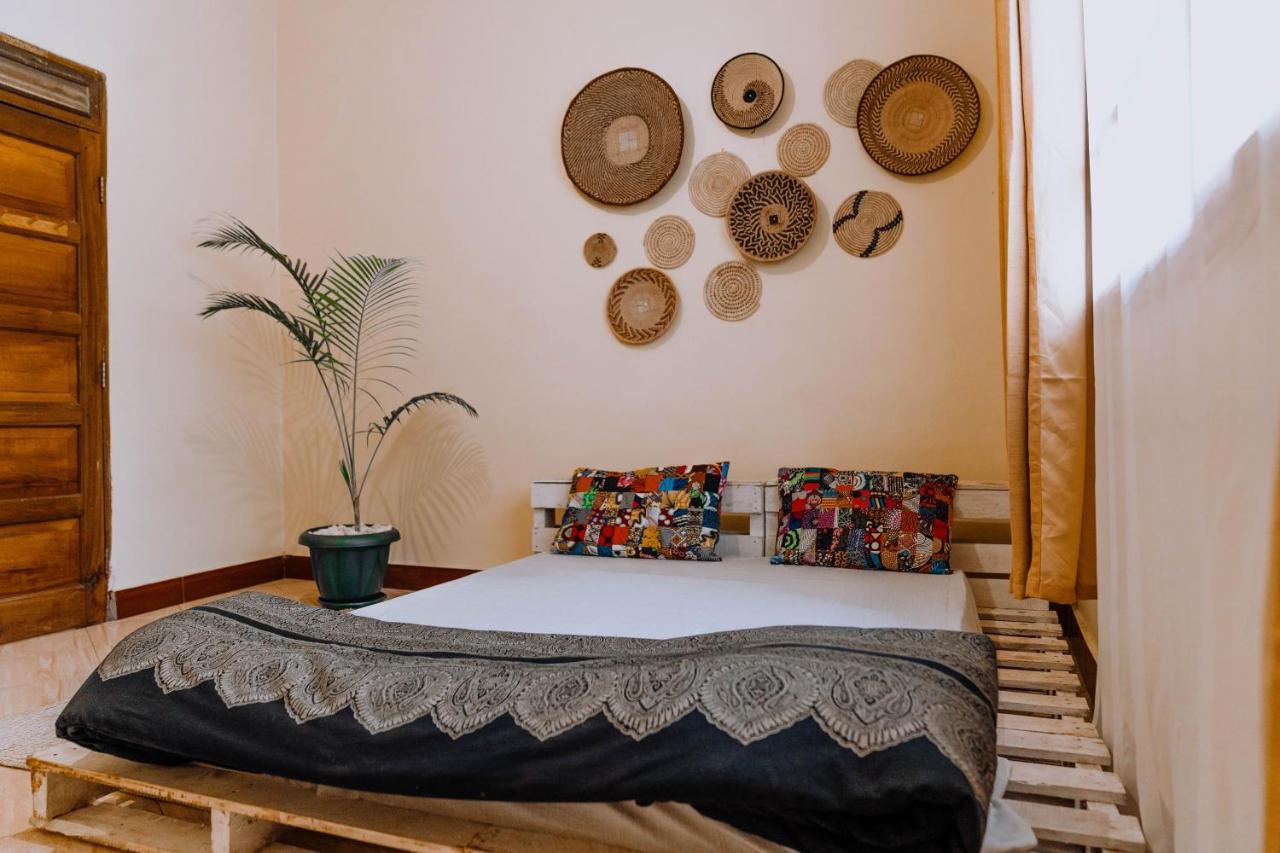 Mkoani Homestay Моши Экстерьер фото