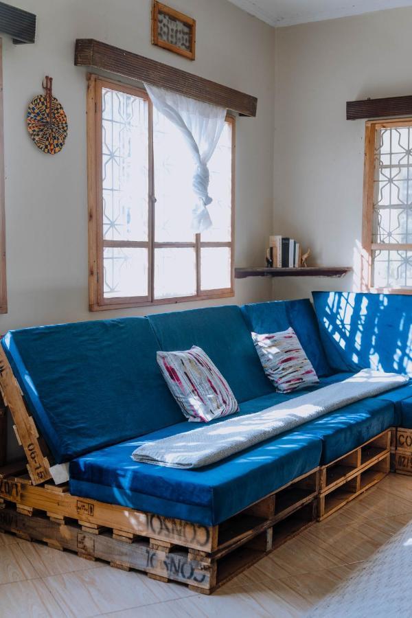 Mkoani Homestay Моши Экстерьер фото