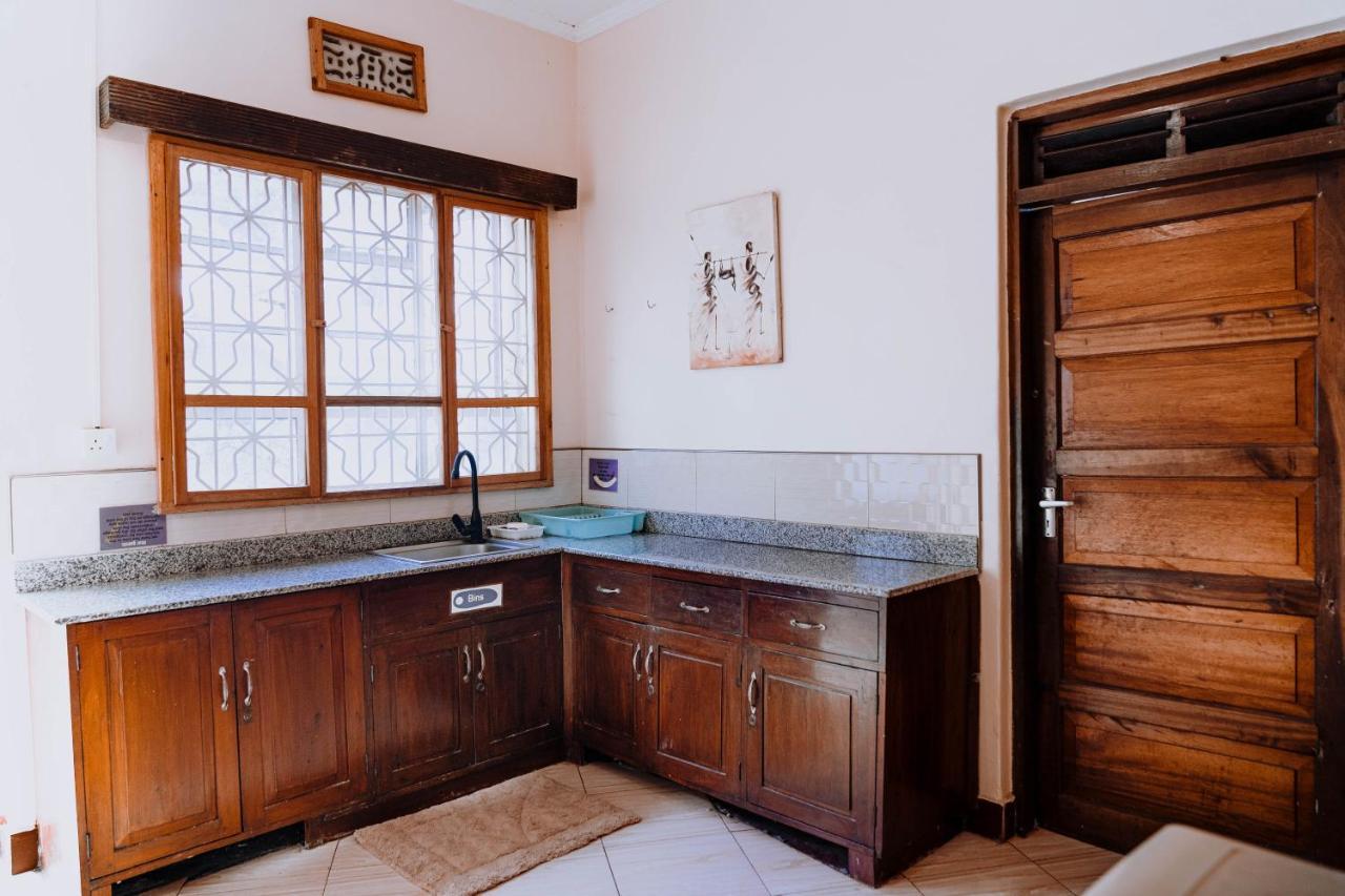 Mkoani Homestay Моши Экстерьер фото