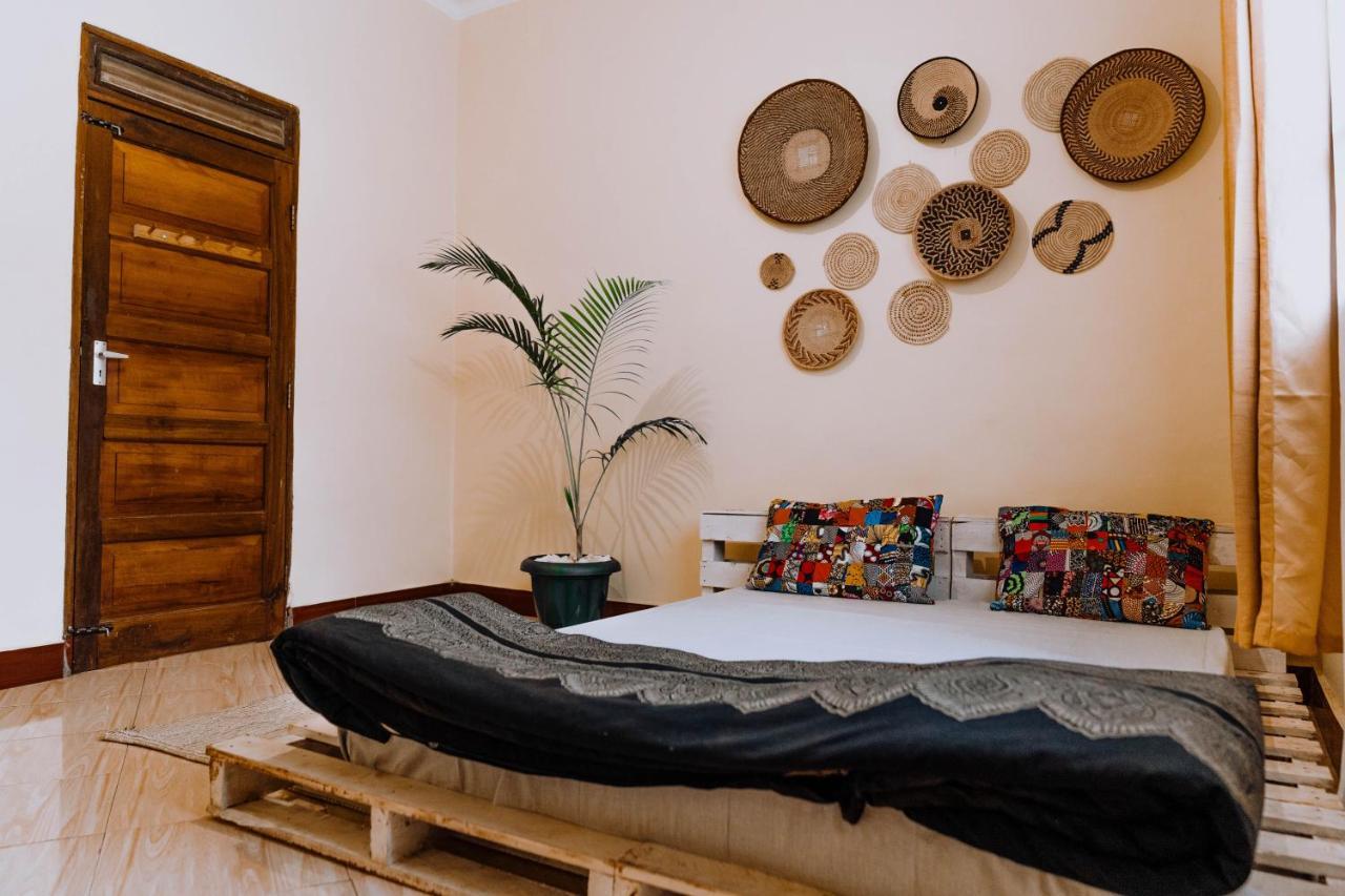 Mkoani Homestay Моши Экстерьер фото